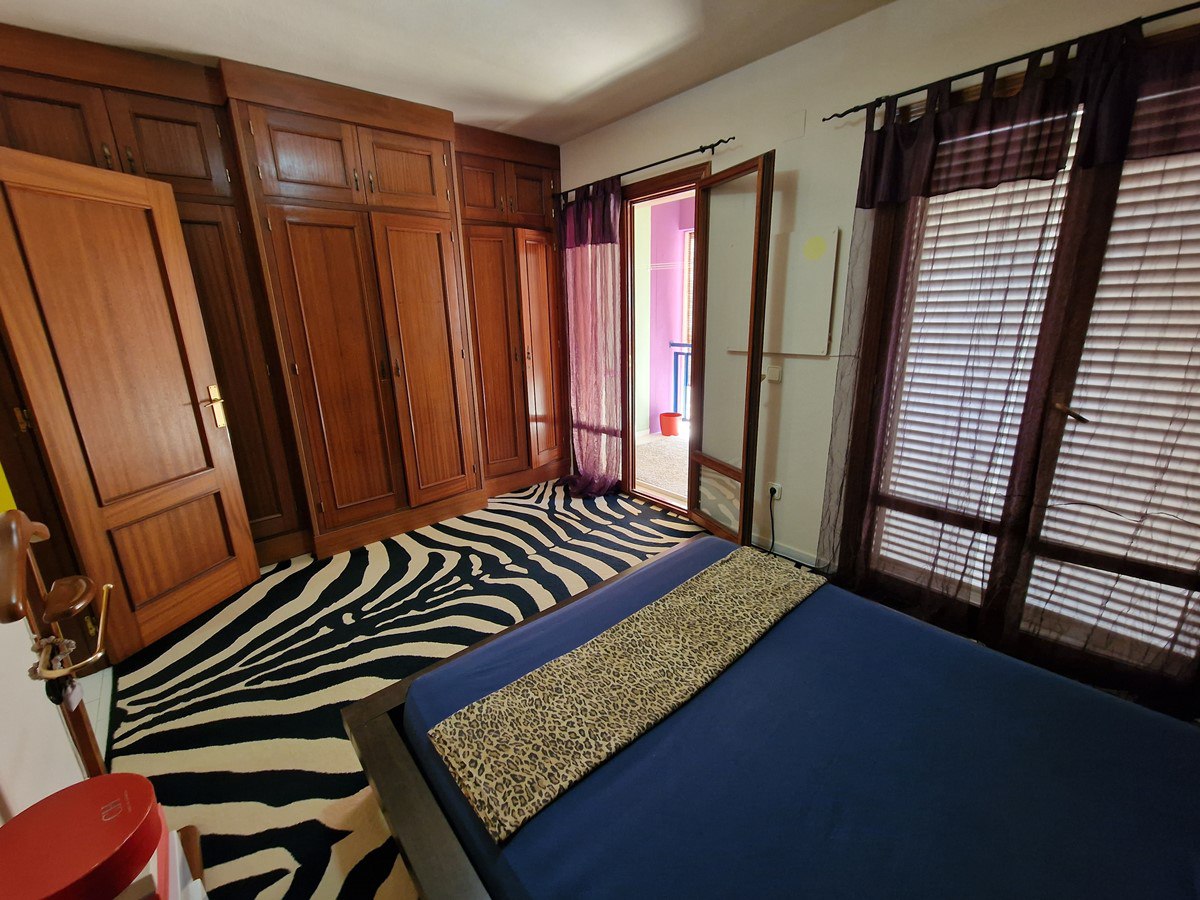 house-img